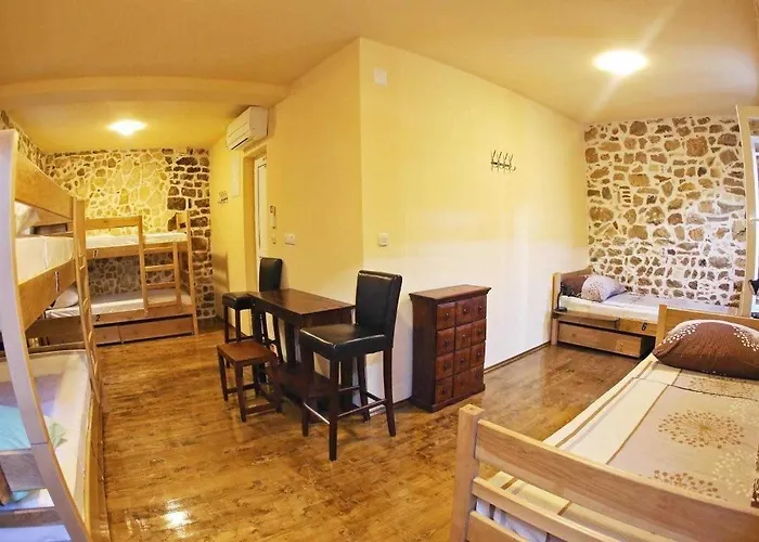 Хостел Tequila Bar (adults Only) Задар